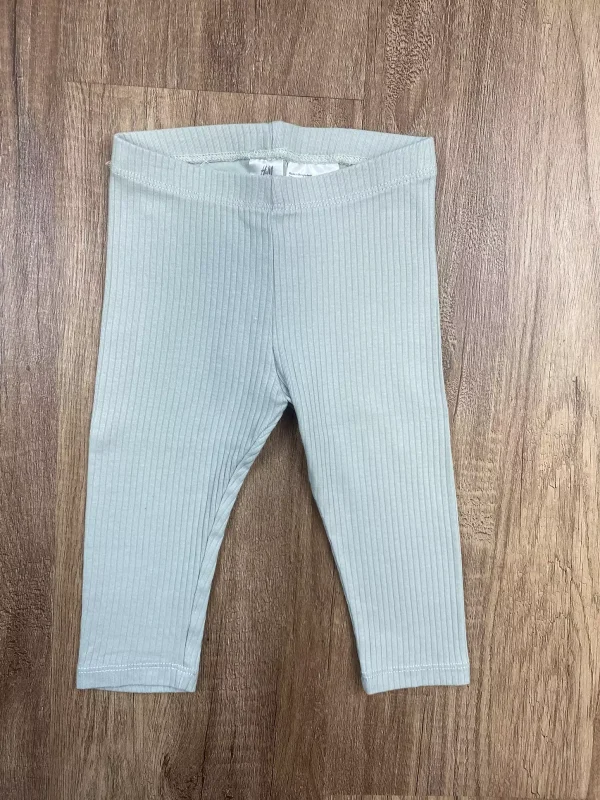Zöld színű Fiú Nadrág - ( H&M ) 74